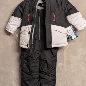 Ixtreme Outfitters Black/Gray 2-pc Snow/ Winter suit -Toddler 2T